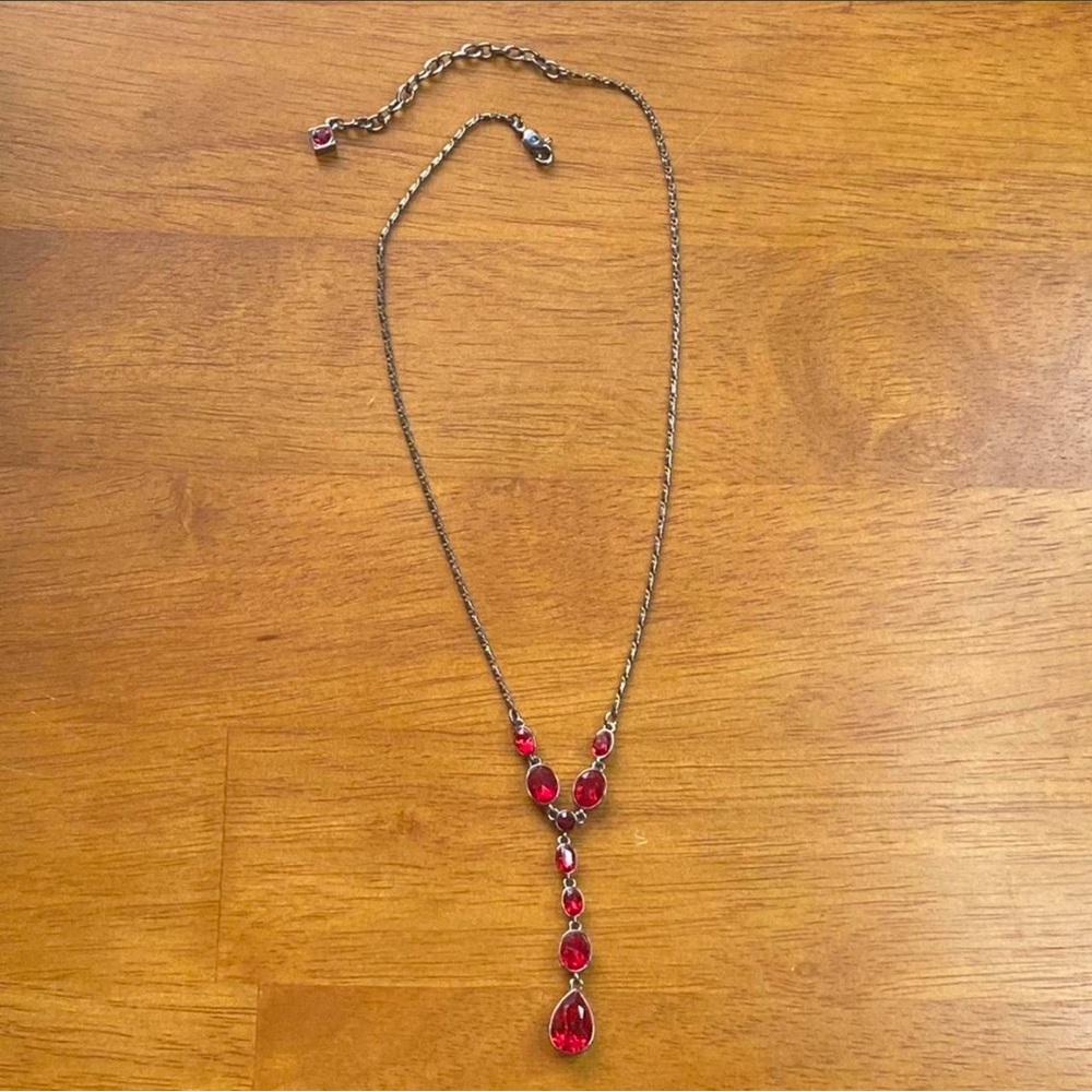 GIVENCHY dainty modern gothic red & black crystal y-drop necklace EUC - Picture 5 of 7